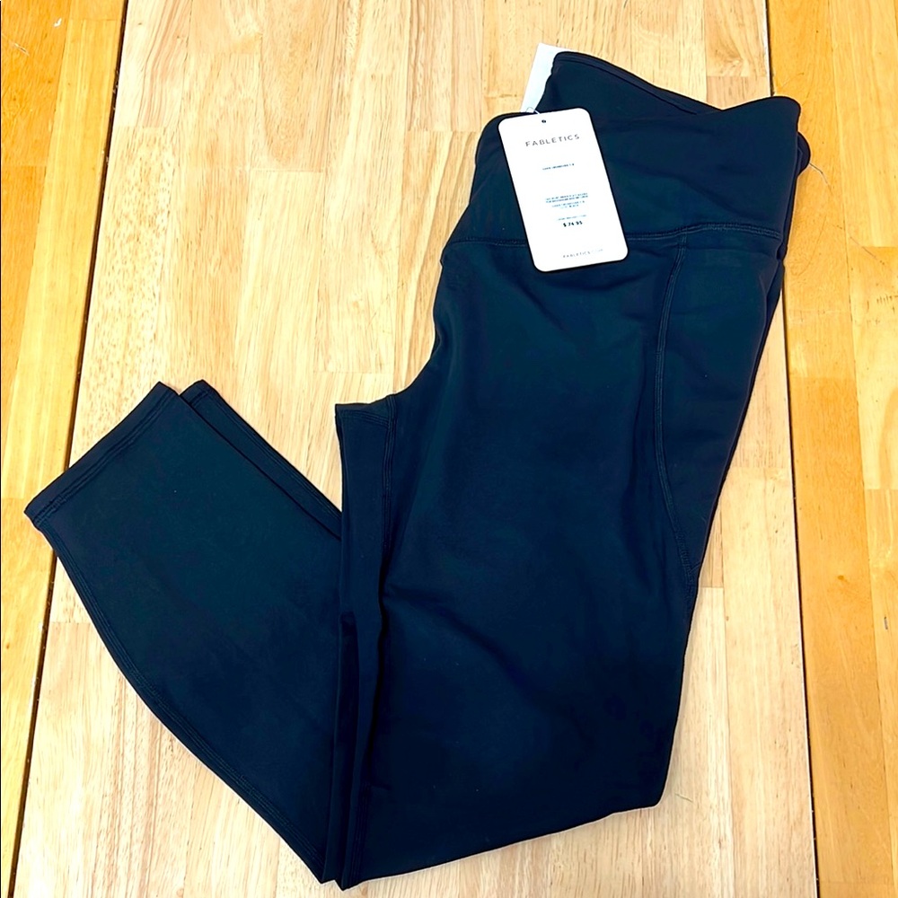 Fabletics Oasis Crossover 7/8